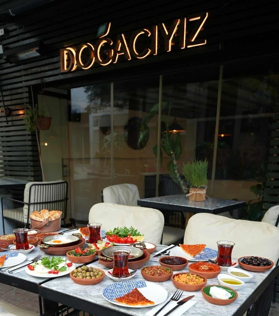 dogaciyiz-breakfast-mekan-distan-gorunum