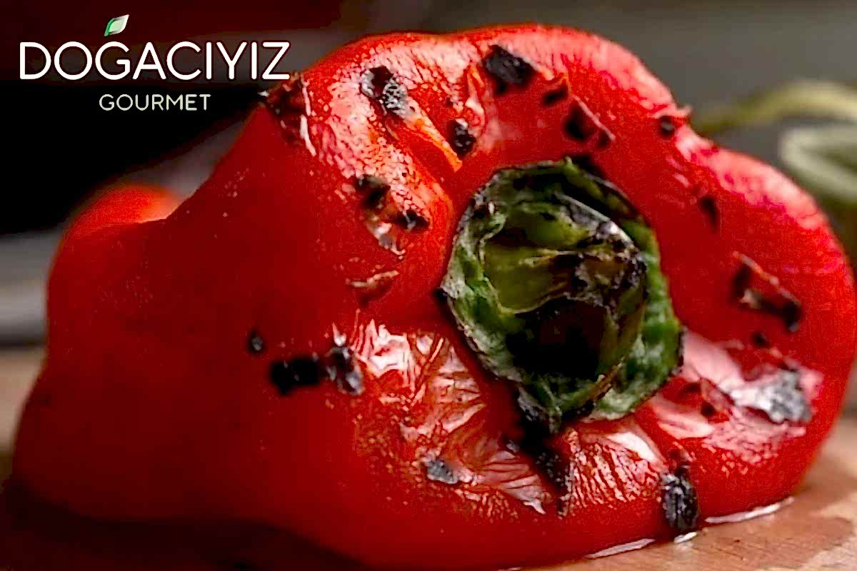 dogaciyiz kahvaltinin yildizlarindan muhammarada kulanilan kozlenmis biber 